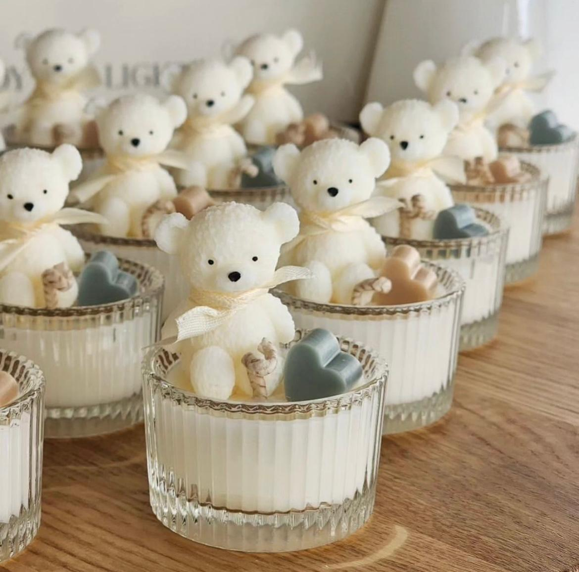 AYICIK ŞEKLİNDE MUM